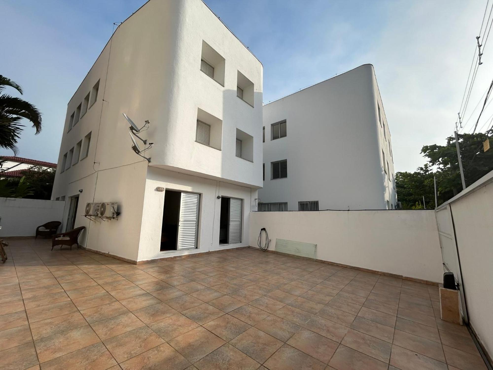 Apto Terreo 50 Metros Da Praia Do Guaruja Exterior photo